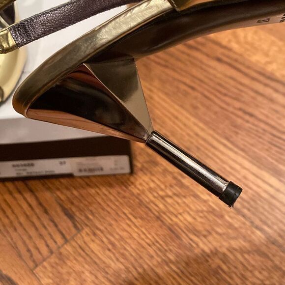 Marc by Marc Jacobs Gold Star Peep Toe Slingbacks 37 - Picture 9 of 9